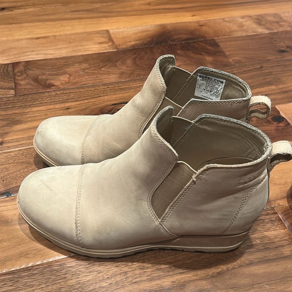 Sorel Chelsea Boots